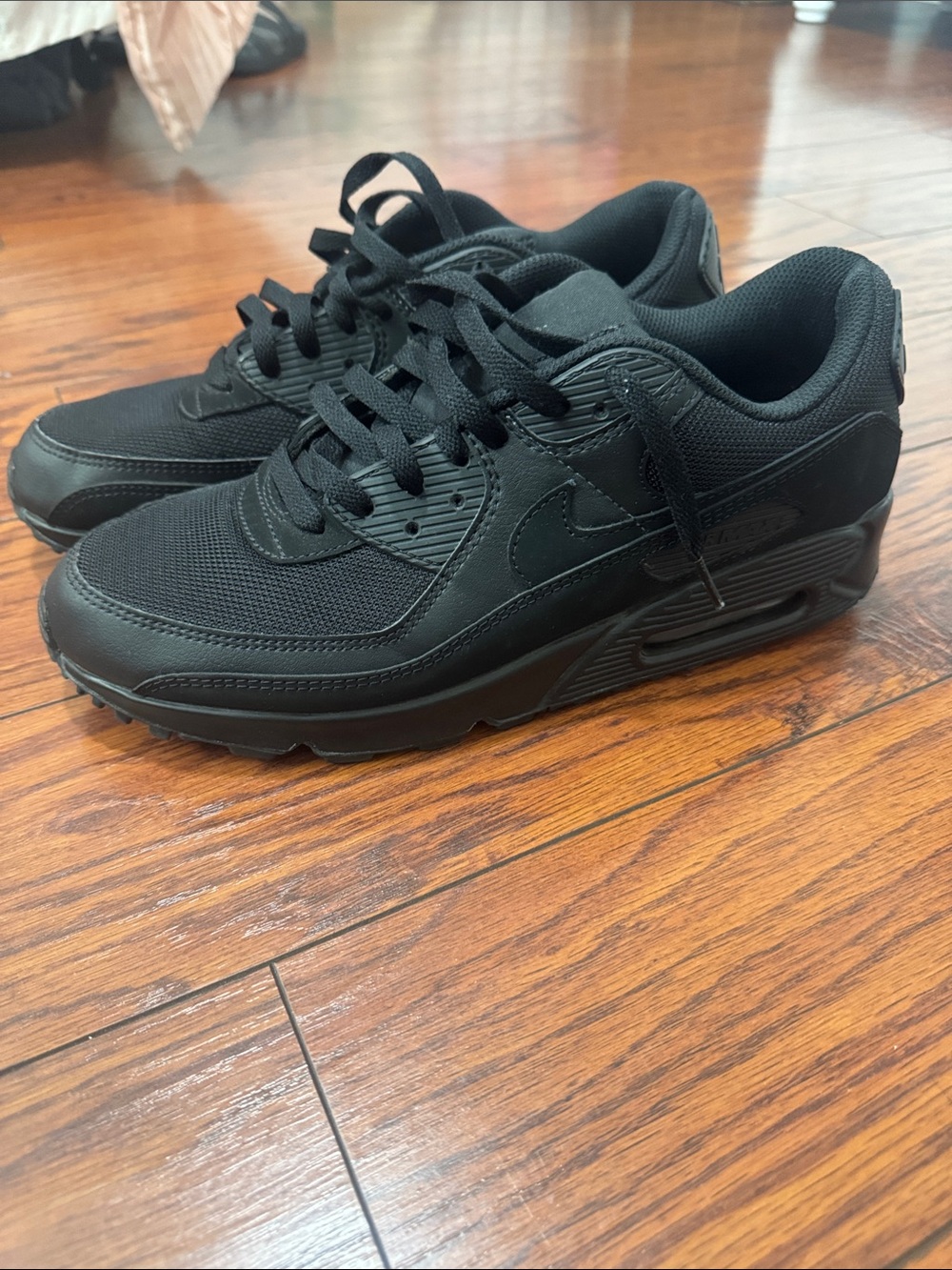 Nike Air Max 90 Athletic Sneakers - Picture 3 of 6